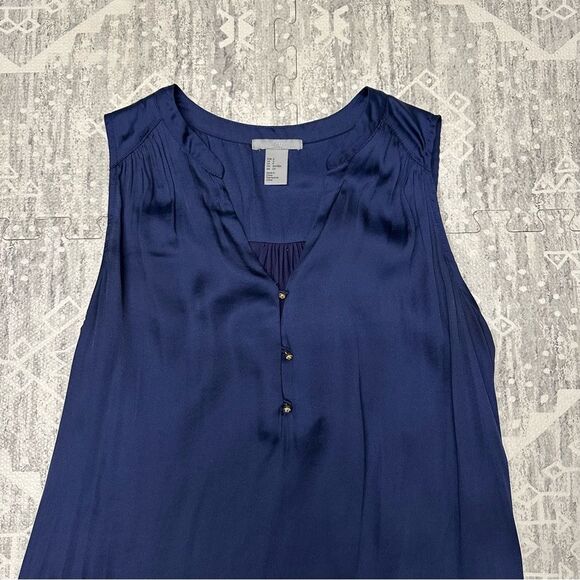H&M Blue Satin Sleeveless Career V Neck Tank Top Blouse with Gold Buttons Size S - Picture 2 of 9